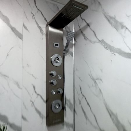 Studio Apartment In London, Bethnal Green ภายนอก รูปภาพ