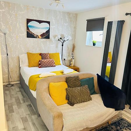 Studio Apartment In London, Bethnal Green ภายนอก รูปภาพ