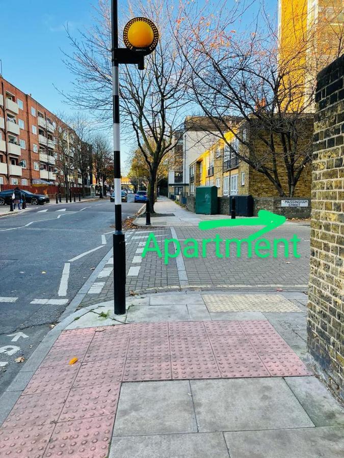 Studio Apartment In London, Bethnal Green ภายนอก รูปภาพ